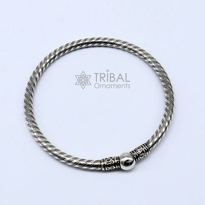 Sterling silver ball design kada bracelet by Tribal Ornaments, lightweight and trendy jewelry for men and girls.