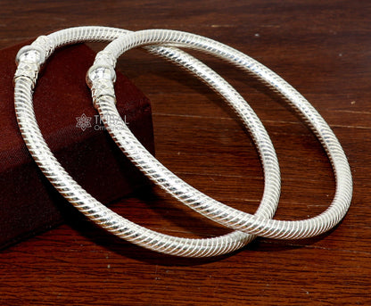 Sterling silver handmade Indian traditional women's foot kada ankle bracelet with plain design and tribal jewelry style.