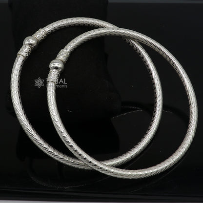 925 Sterling silver handmade Indian traditional ankle kada bracelet for women, plain design with tribal jewelry style.
