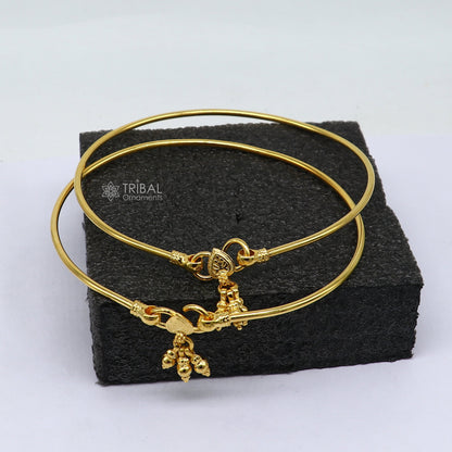 Sterling silver handmade foot bracelet with shiny gold polish, decorative ankle kada jewelry for belly dance and fancy accessories.