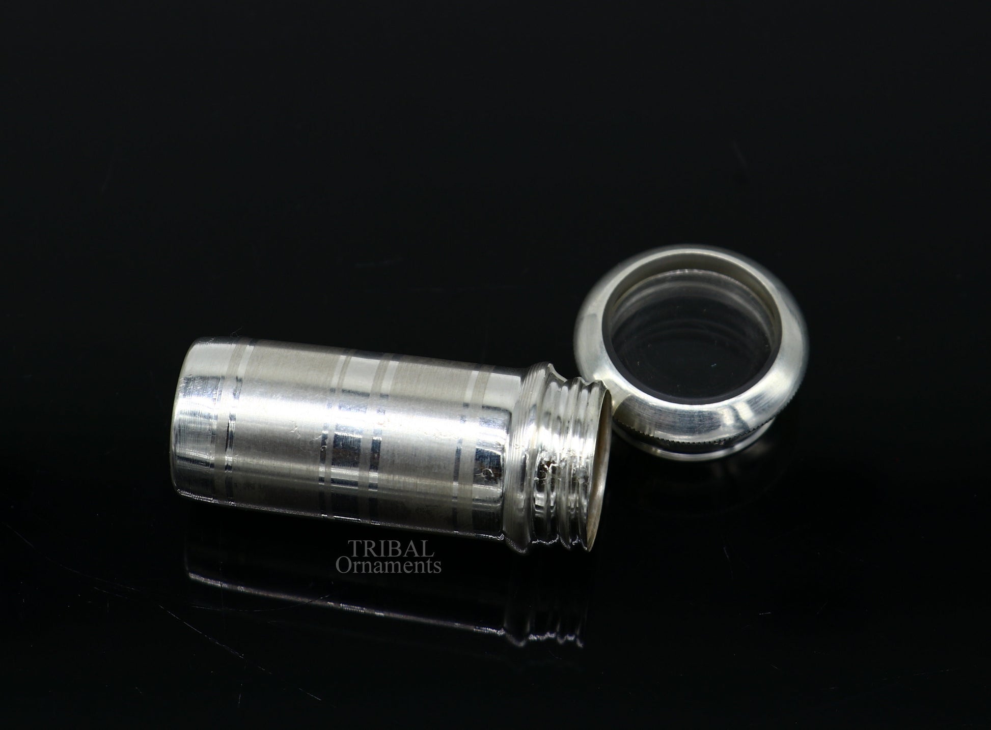 925 Sterling silver handmade small pill box with intricate tribal design, used as a tobacco or storage box for men's accessories.