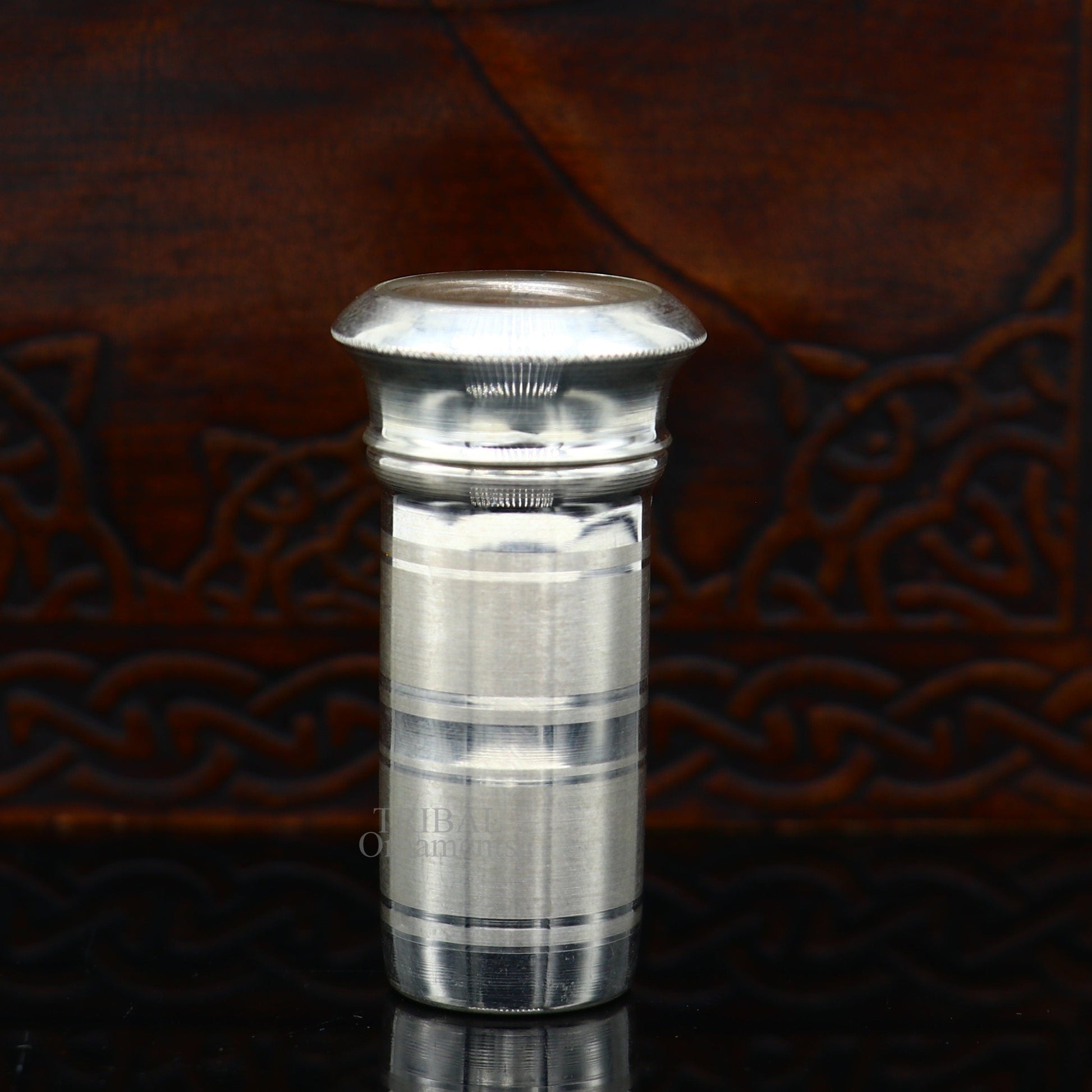 925 Sterling silver handmade small pill box and tobacco storage box with intricate tribal ornaments and men’s accessories design.
