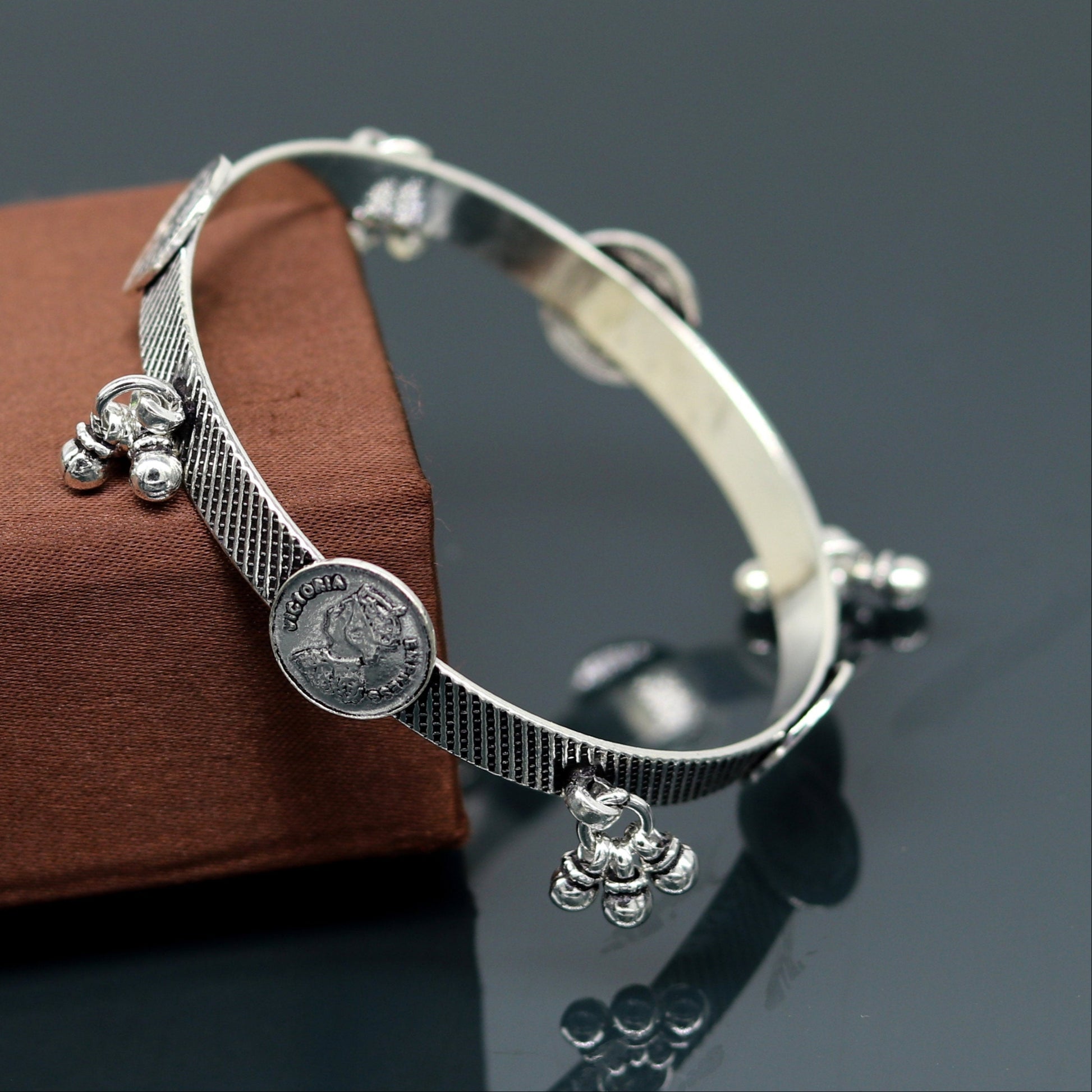 925 sterling silver handmade stunning Victoria empress coin design Bangles bracelet kada, best brides tribal belly jewelry nba155 - TRIBAL ORNAMENTS