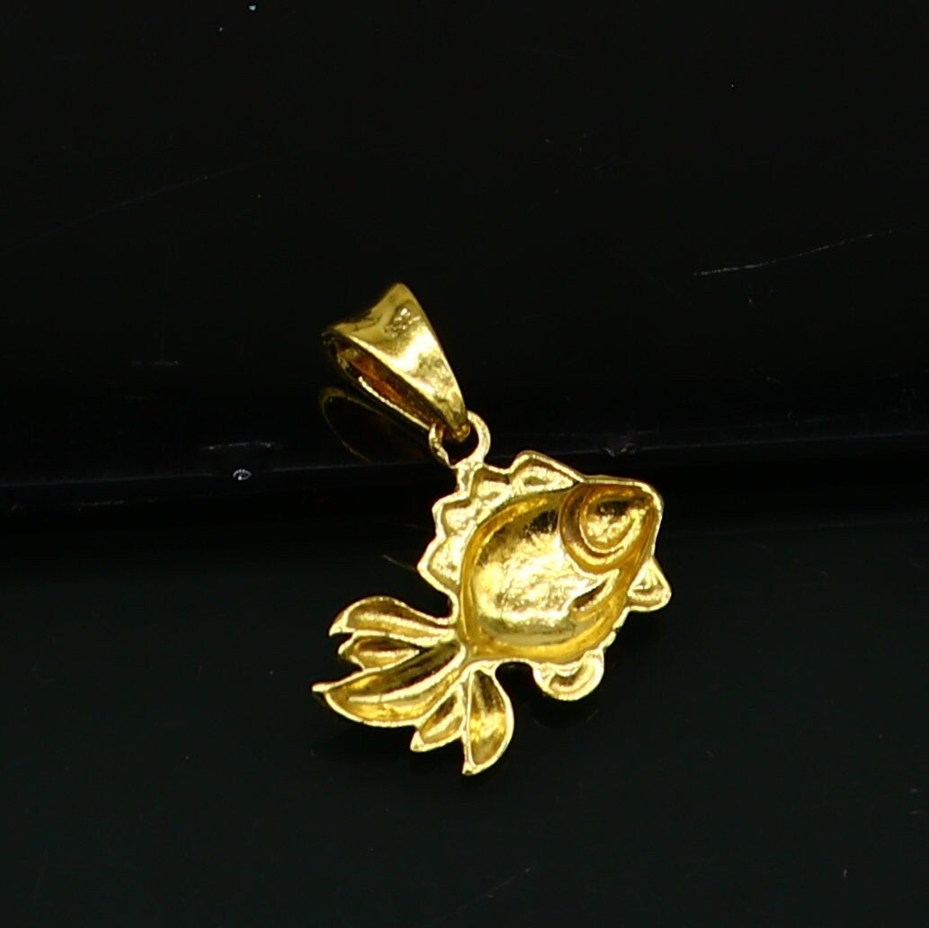 925 sterling silver handmade stylish gold polished small fish pendant best gifting jewelry religious pendant jewelry for good luck nsp595 - TRIBAL ORNAMENTS