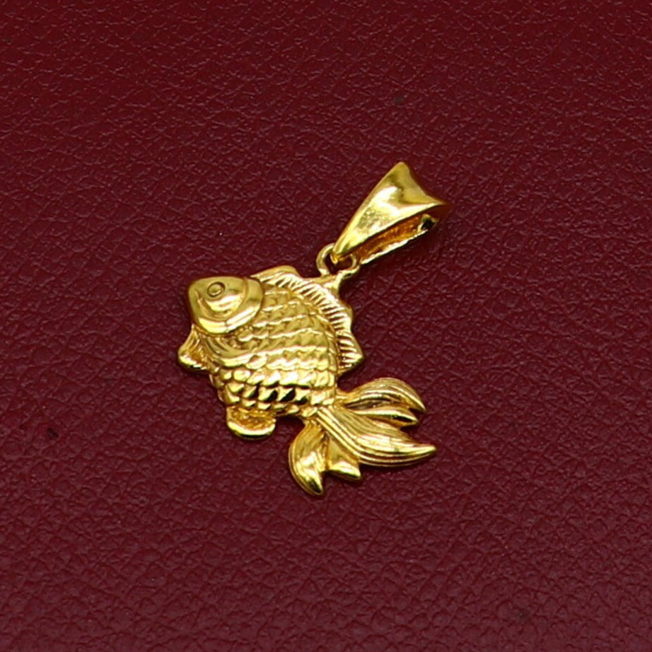 925 sterling silver handmade stylish gold polished small fish pendant best gifting jewelry religious pendant jewelry for good luck nsp595 - TRIBAL ORNAMENTS