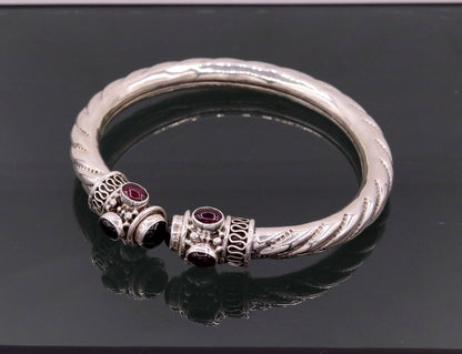 Vintage 925 sterling silver tribal bangle bracelet with antique design, unisex jewelry suitable for gifting or belly dance accessories.