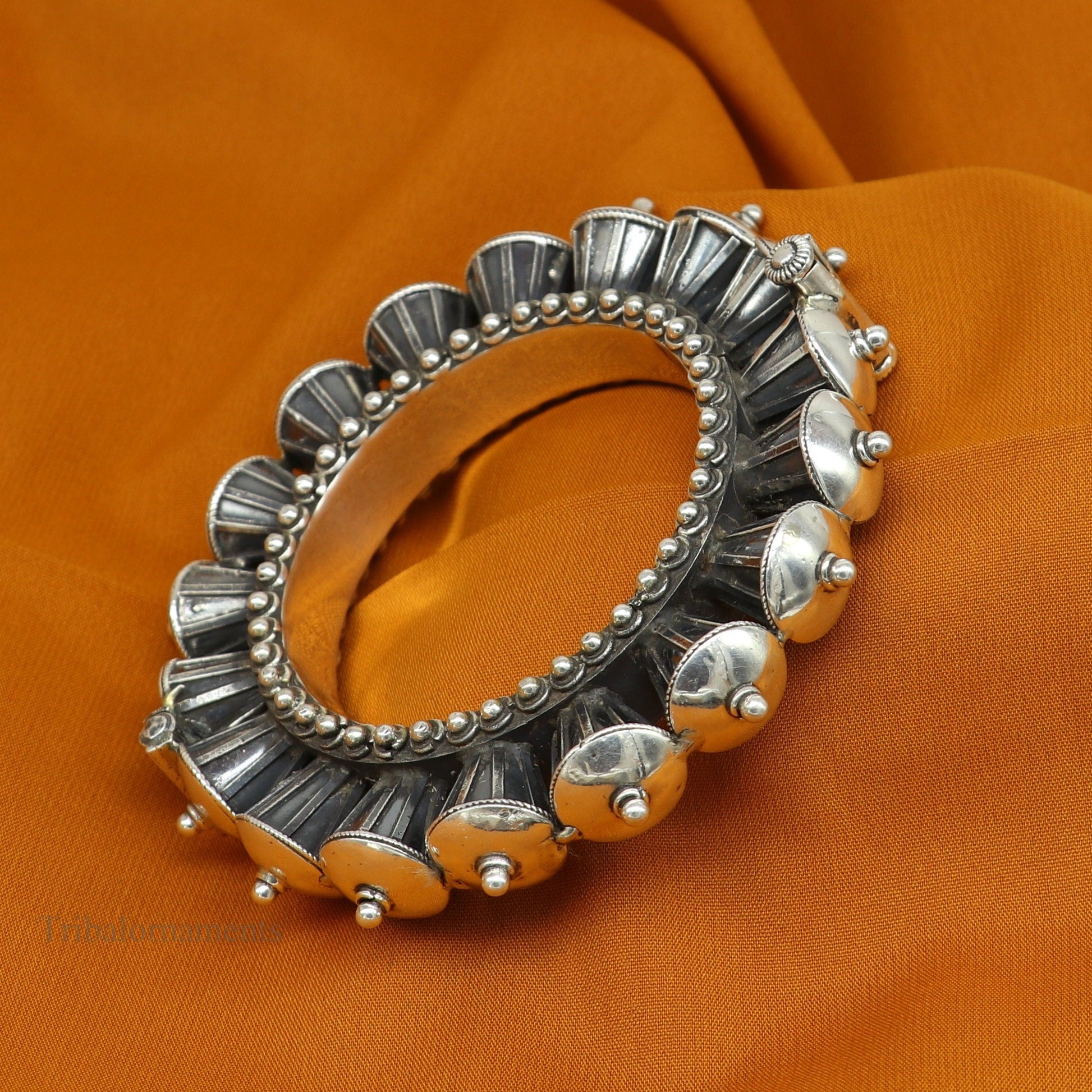 925 sterling silver vintage tribal bangle bracelet with heavy antique design, ideal for brides and belly dance accessories.