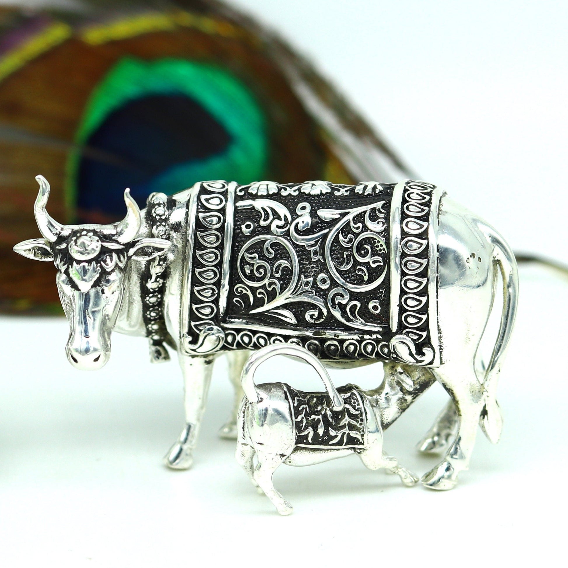 925 Sterling silver handmade vintage antique unique design Kamdhenu cow with calf, Diwali puja silver article best corporate gifting  art230 - TRIBAL ORNAMENTS