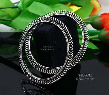 Handmade vintage 925 sterling silver tribal bangle bracelet with ethnic design, ideal for brides and belly dance accessories.