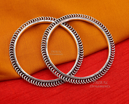 Sterling silver handmade vintage tribal bangle bracelet with ethnic design, ideal for brides and belly dance, by TRIBAL ORNAMENTS.