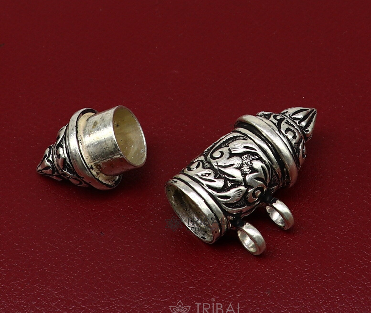 925 Sterling silver vintage amulet box pendant with beaded tribal necklace from TRIBAL ORNAMENTS, featuring ethnic tribal design.