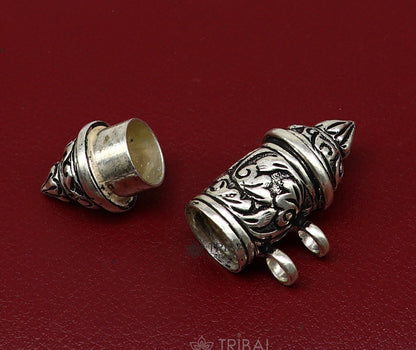 925 Sterling silver vintage amulet box pendant with beaded tribal necklace from TRIBAL ORNAMENTS, featuring ethnic tribal design.