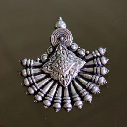 925 Sterling silver handmade vintage design modern trendy look ethnic pendant, charm necklace, temple jewelry, tribal jewelry india nsp352 - TRIBAL ORNAMENTS