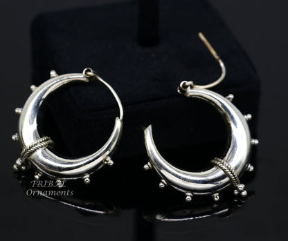 925 sterling silver handmade vintage ethnic hoops earrings with Bali tribal design, perfect for tribal and belly dance jewelry style.