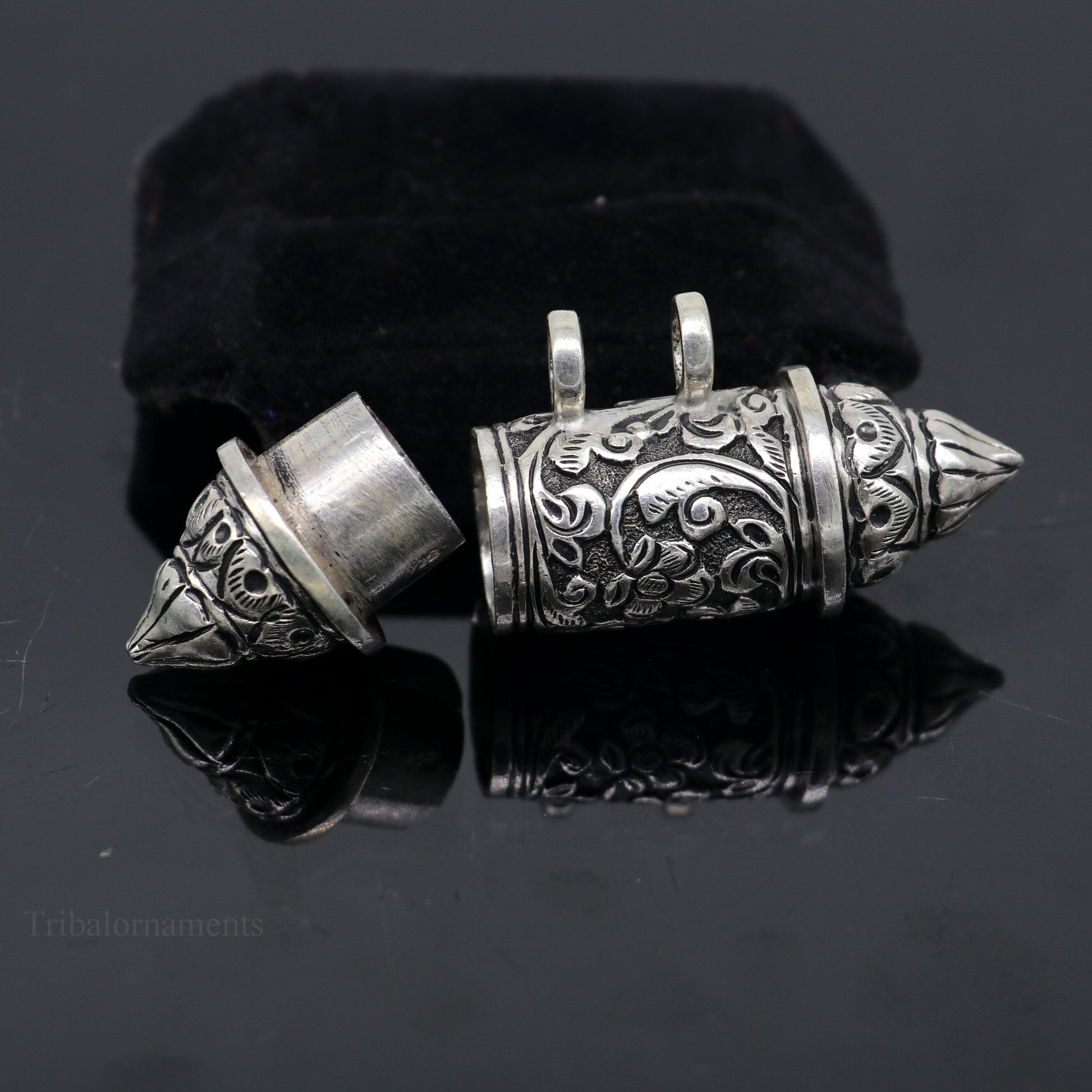 925 Sterling silver handmade vintage Nakshi work trendy design pendant amulet excellent tribal ethnic container box pendant jewelry ssp832 - TRIBAL ORNAMENTS