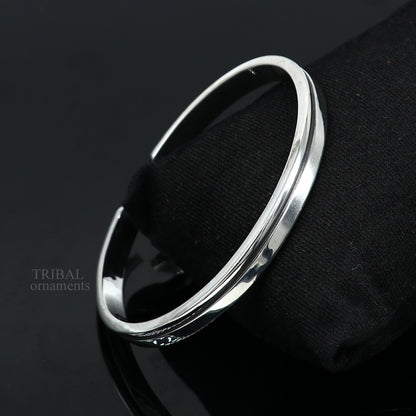 Sterling silver handmade bangle cuff bracelet with plain vintage design, unisex tribal jewelry by TRIBAL ORNAMENTS.