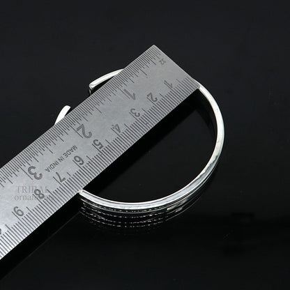 Sterling silver bangle cuff bracelet with a plain, vintage design, unisex tribal jewelry by TRIBAL ORNAMENTS.