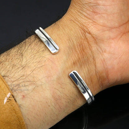 Sterling silver plain design bangle cuff bracelet from TRIBAL ORNAMENTS, unisex tribal jewelry, handcrafted vintage style.
