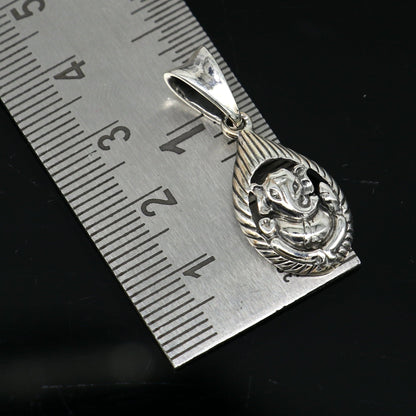 925 sterling silver Ganesha pendant, unisex jewelry by TRIBAL ORNAMENTS, featuring a handmade vintage-style idol design.