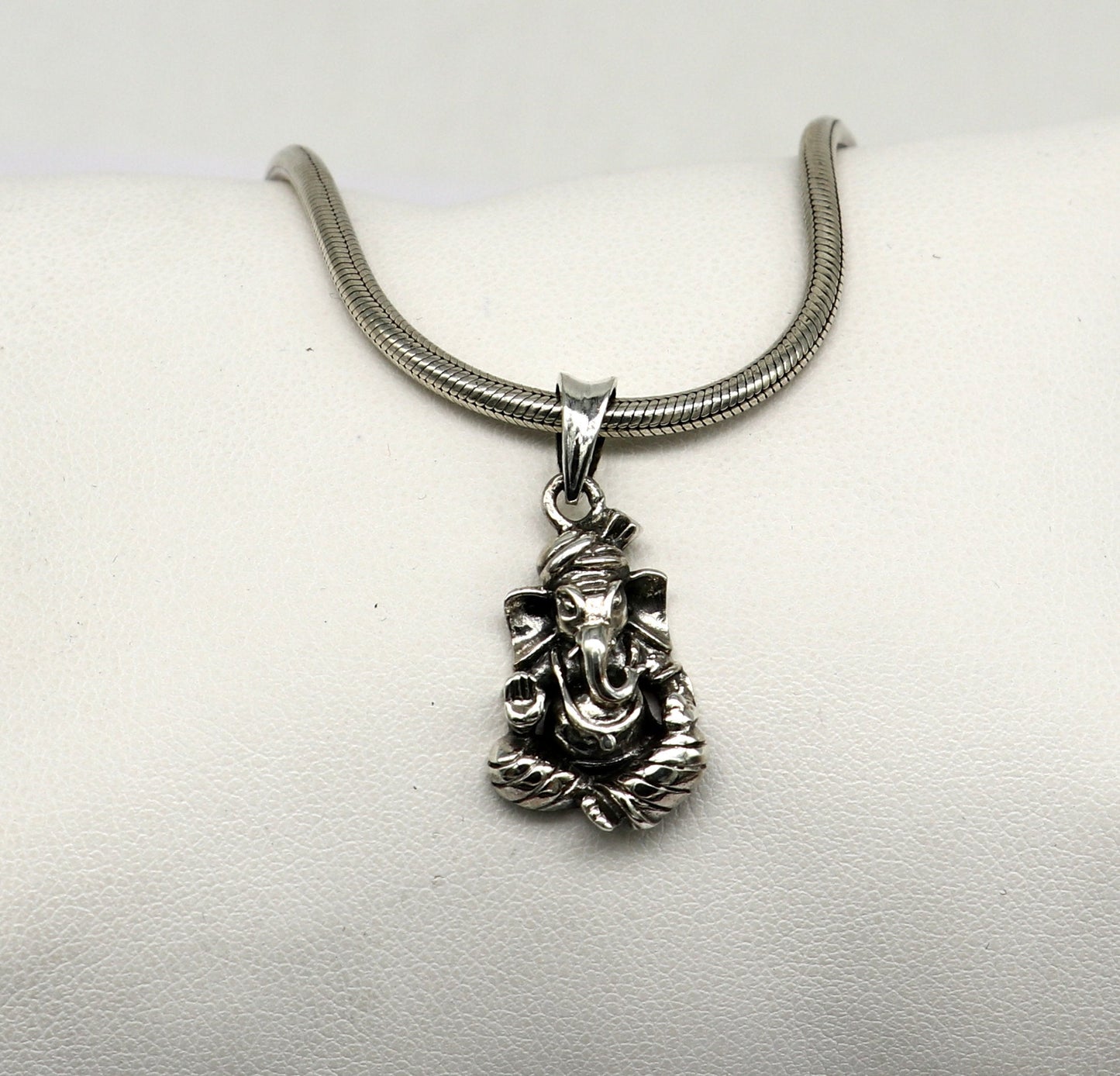 Unisex 925 sterling silver Ganesha pendant necklace with intricate tribal design, handmade vintage-style jewelry by Tribal Ornaments.