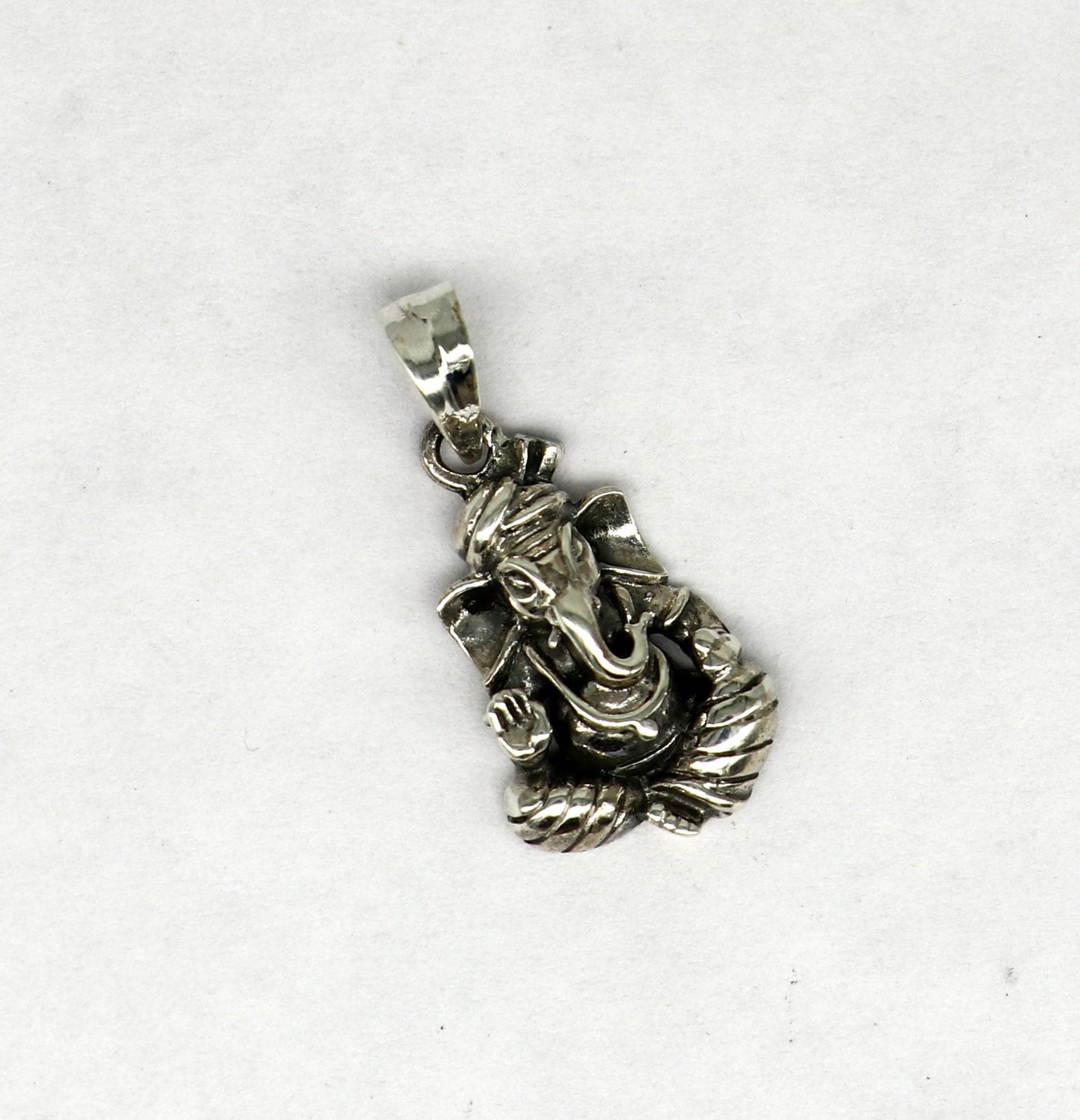 925 sterling silver Ganesha pendant, unisex jewelry by TRIBAL ORNAMENTS, featuring a handmade vintage-style idol design.