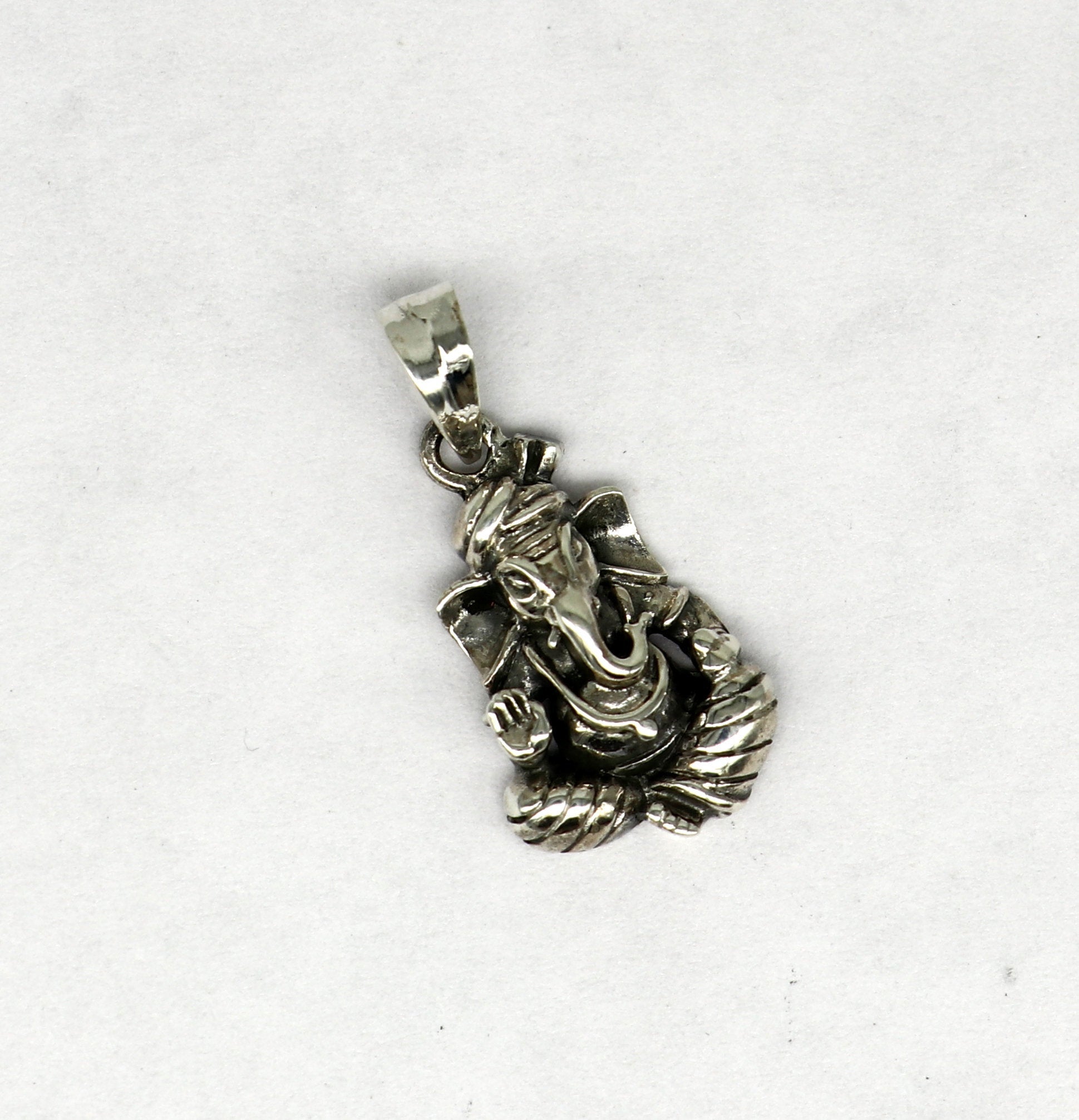 925 sterling silver Ganesha pendant, unisex jewelry by TRIBAL ORNAMENTS, featuring a handmade vintage-style idol design.