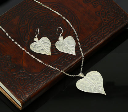 925 sterling silver heart-shaped peepal tree leaves pendant necklace and hoops earrings, tribal-inspired bridal and belly dance jewelry