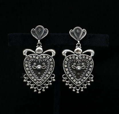 925 sterling silver heart shape style handmade Classical design fabulous Stud earrings exclusive jewelry from Rajasthan India  ear1080 - TRIBAL ORNAMENTS