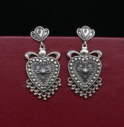 925 sterling silver heart shape style handmade Classical design fabulous Stud earrings exclusive jewelry from Rajasthan India  ear1080 - TRIBAL ORNAMENTS