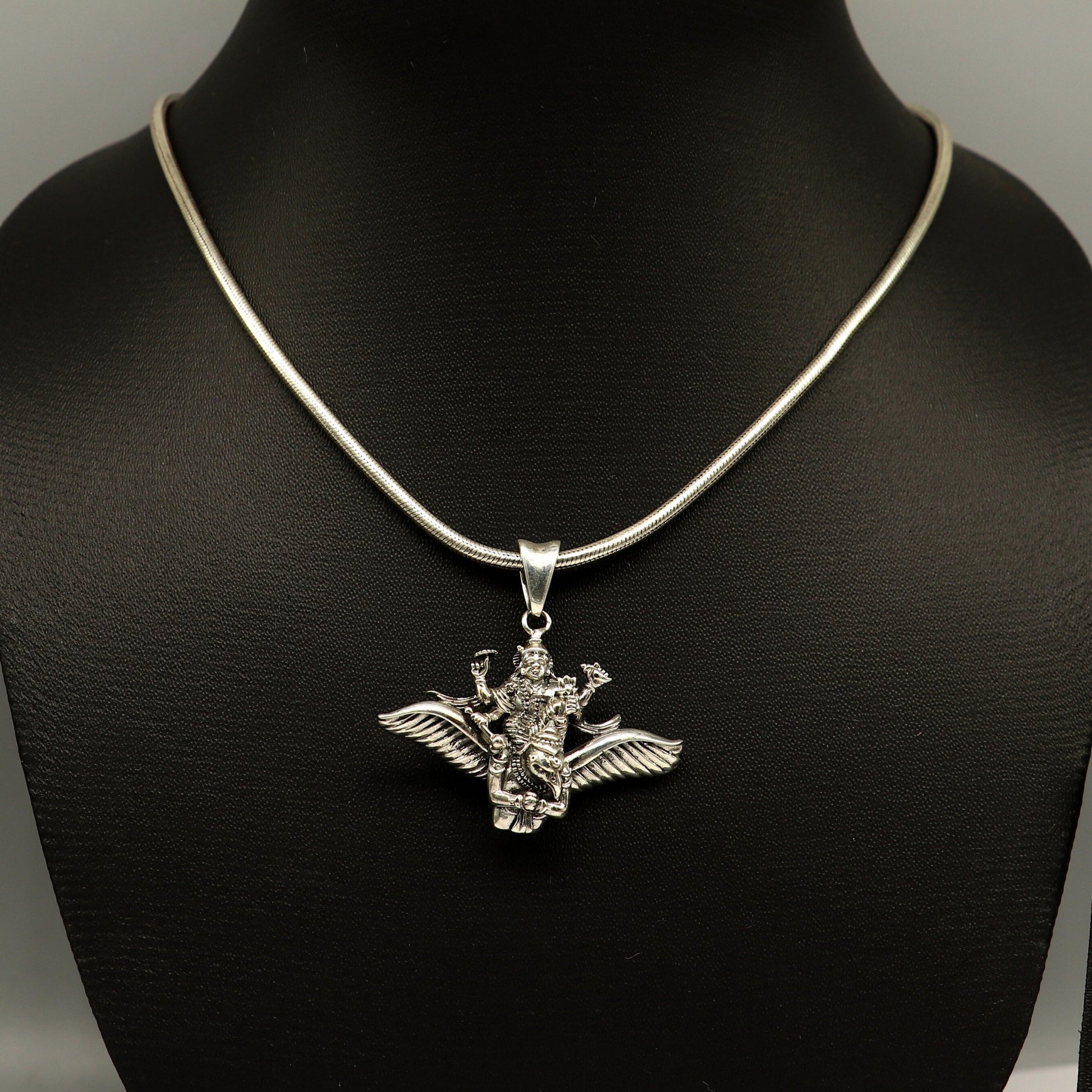 925 sterling silver Hindu idol Lord Vishnu with Garuda pendant, excellent gifting unisex locket pendant customized god jewelry sspm516 - TRIBAL ORNAMENTS