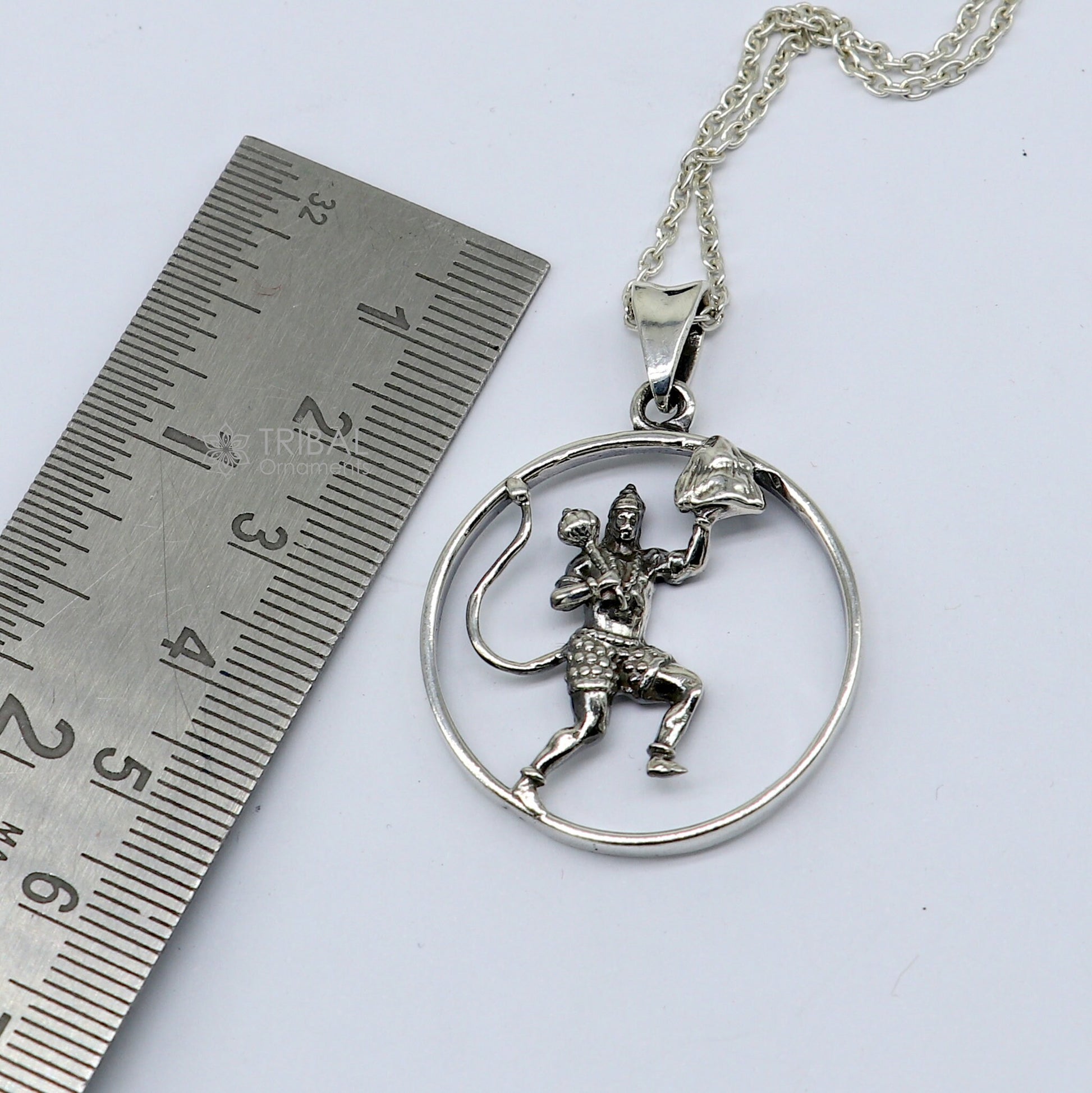 Unisex 925 sterling silver Lord Hanuman pendant featuring intricate Hindu deity design, vintage style, perfect for gifting jewelry.