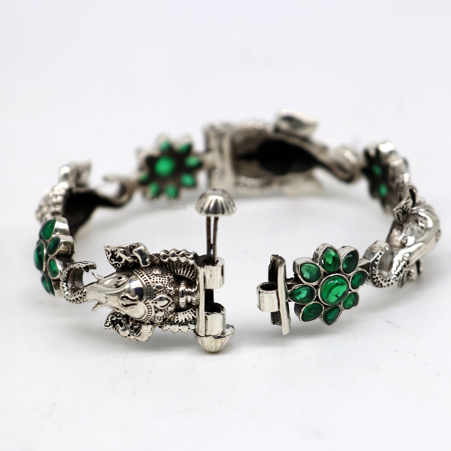 925 sterling silver idol Ganesha design bangle bracelet kada with amazing floral style green stone, gifting ethnic jewelry nba382 - TRIBAL ORNAMENTS