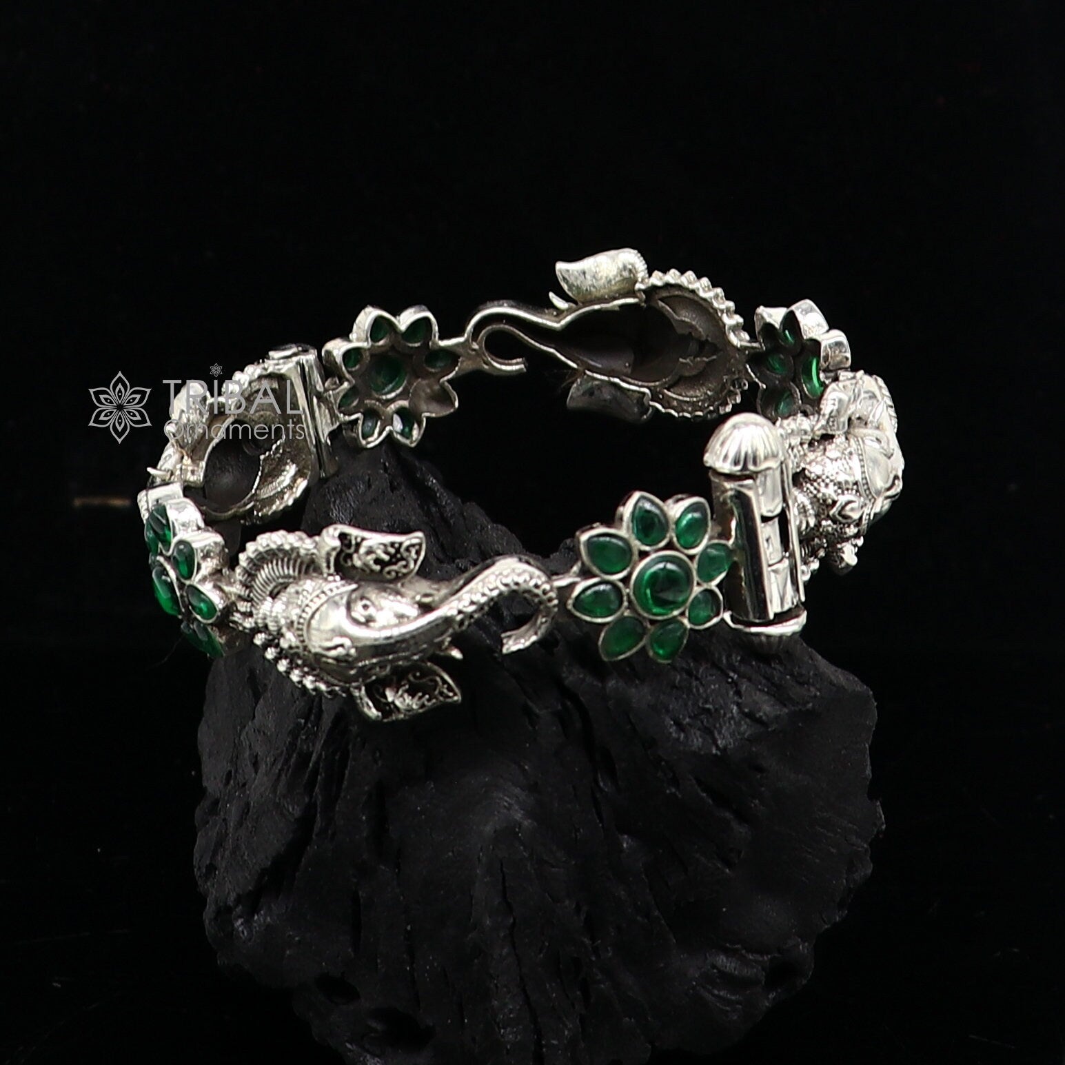 925 sterling silver idol Ganesha design bangle bracelet kada with amazing floral style green stone, gifting ethnic jewelry nba382 - TRIBAL ORNAMENTS