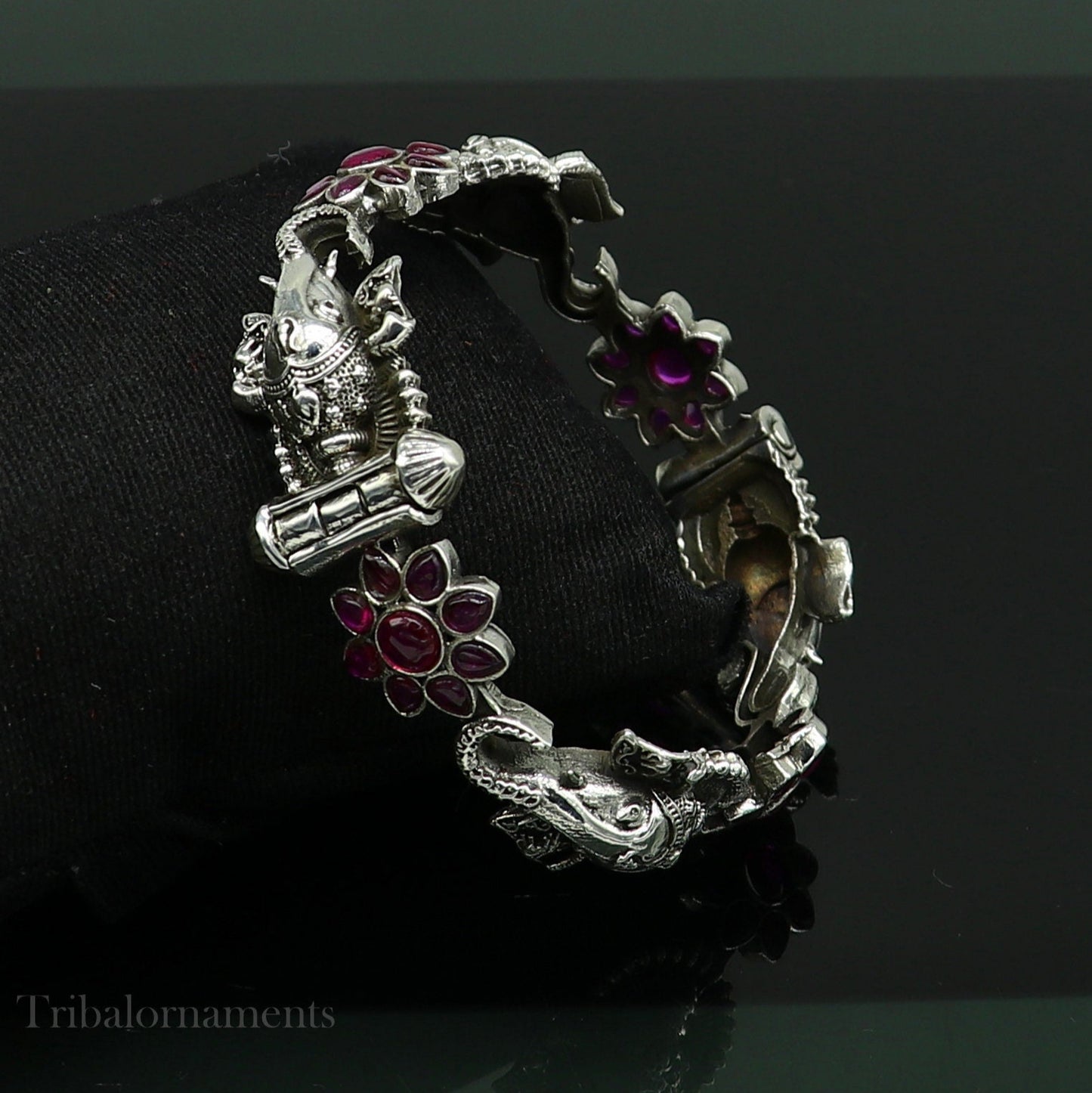 925 sterling silver idol Ganesha design bangle bracelet kada with amazing floral style red stone, best gifting ethnic jewelry ba120 - TRIBAL ORNAMENTS