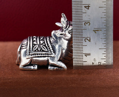 Small handmade 925 sterling silver Lord Shiva and Nandi Maharaj figurine for puja, divine statue, ideal gift for Lord Shiva.