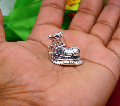925 Sterling silver Lord Shiva Nandi Maharaj figurine, handmade small solid statue for puja, divine Nandi statue for worship.