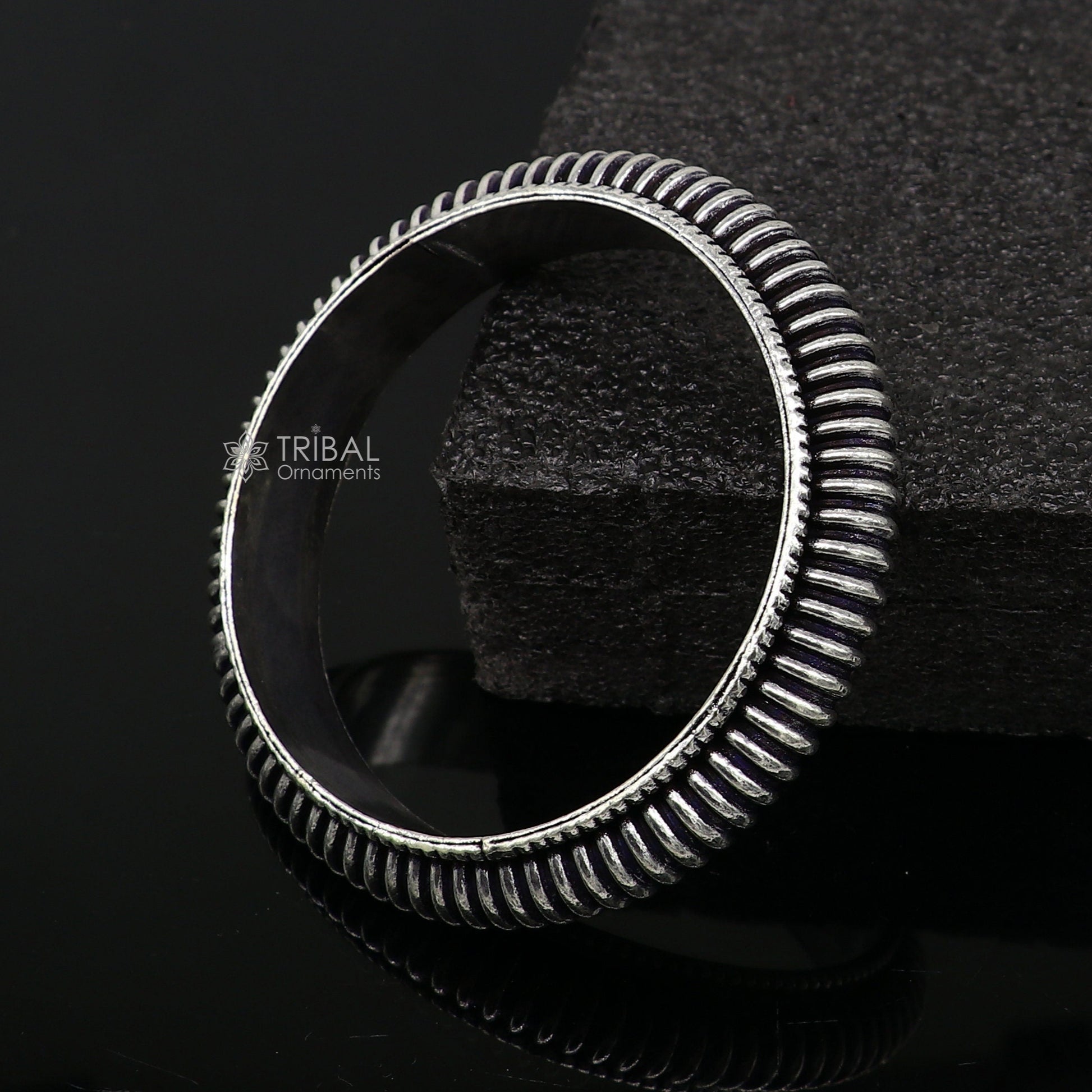 Sterling silver tribal bangle bracelet with modern design, unisex personalized tribal jewelry by TRIBAL ORNAMENTS.