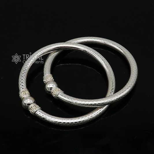 925 sterling silver tribal bangle bracelet with plain shine ball design, featuring ethnic kada style from TRIBAL ORNAMENTS.