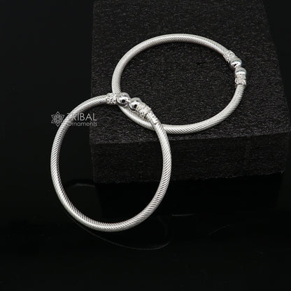 Shiny 925 sterling silver bangle bracelet with smooth finish, stylish jewelry suitable for men or women, personalized gift idea.