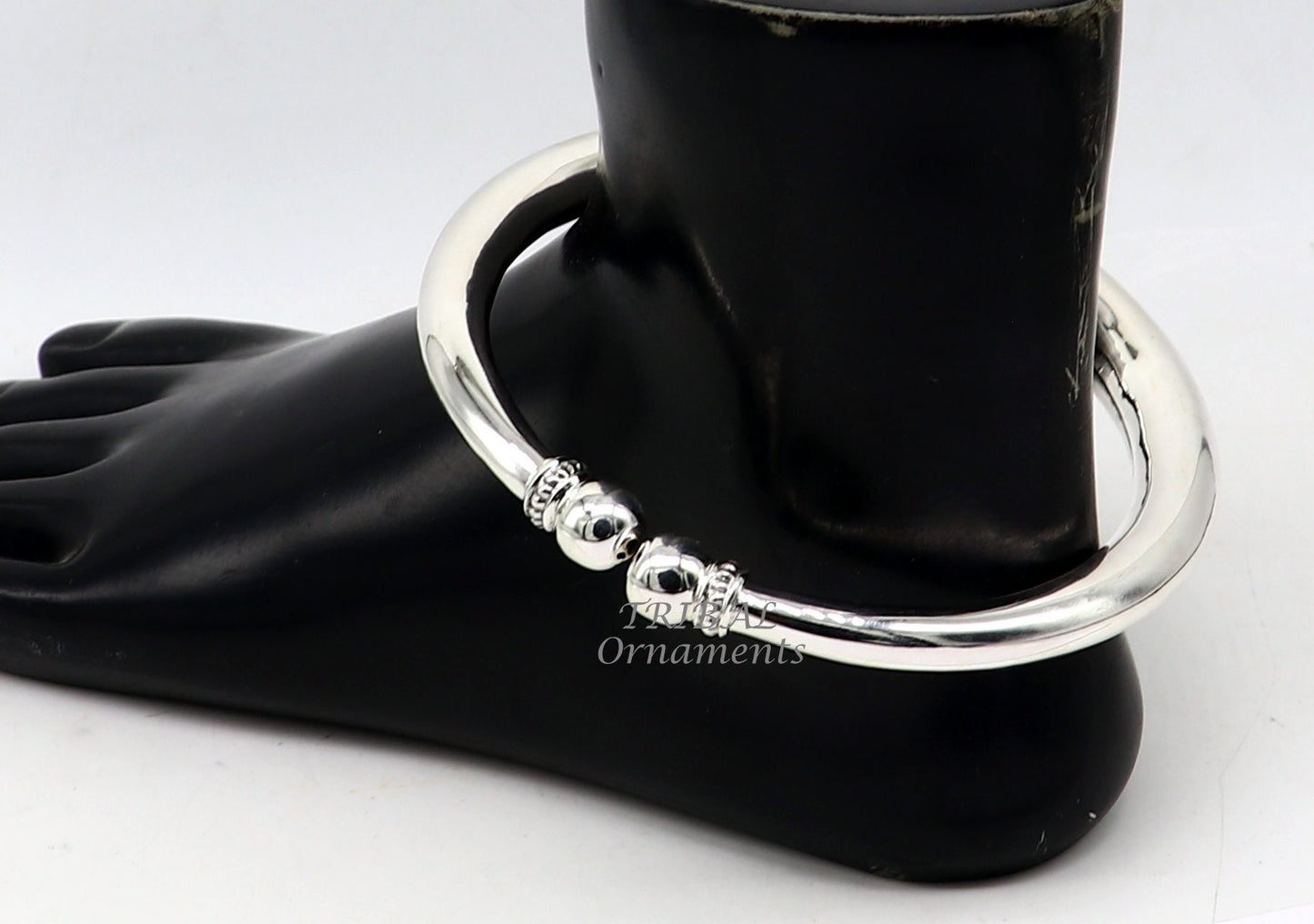 Sterling silver foot bracelet ankle kada with shiny, plain design, suitable for belly dance jewelry, unisex style by TRIBAL ORNAMENTS.