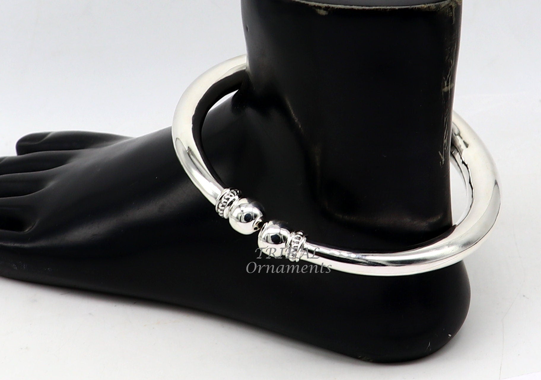 Sterling silver foot bracelet ankle kada with shiny, plain design, suitable for belly dance jewelry, unisex style by TRIBAL ORNAMENTS.