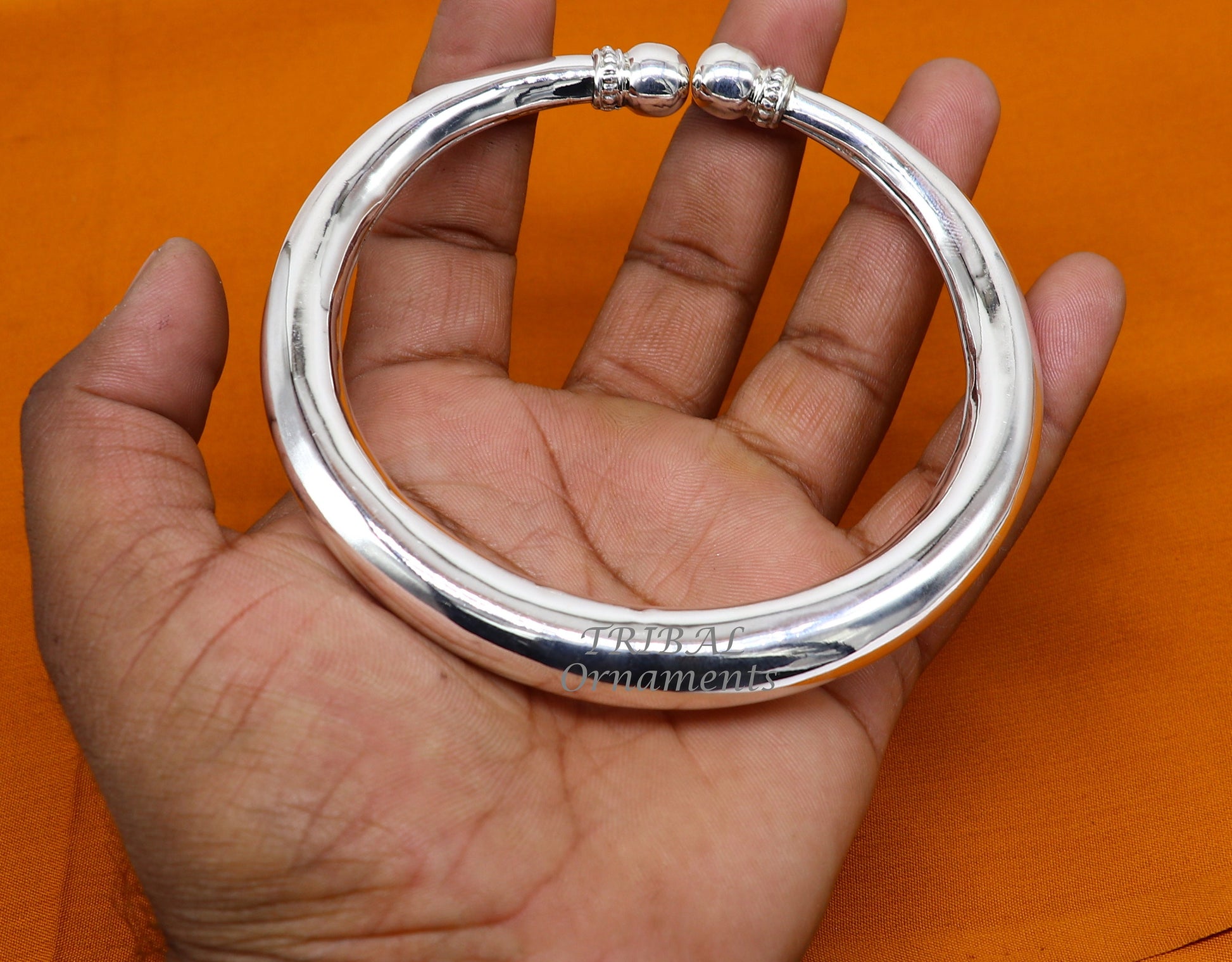 Sterling silver foot bracelet ankle kada with shiny, plain design, suitable for belly dance and unisex jewelry by TRIBAL ORNAMENTS.