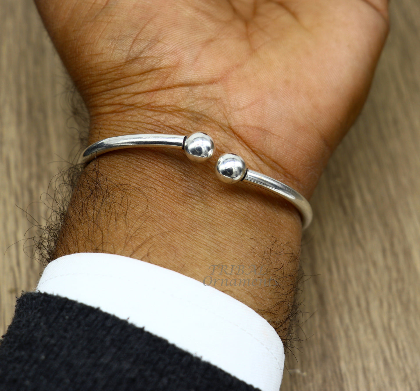 Sterling silver round bangle bracelet with shiny custom design, stylish brides jewelry and belly dance accessory by Tribal Ornaments.