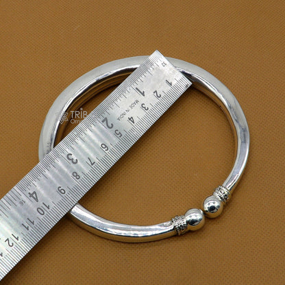 Sterling silver foot bracelet with shiny, plain tribal design, unisex ankle kada jewelry by Tribal Ornaments.