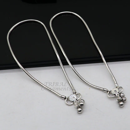 925 sterling silver snake chain ankle bracelet from TRIBAL ORNAMENTS, showcasing a sleek, modern design for trendy foot jewelry.