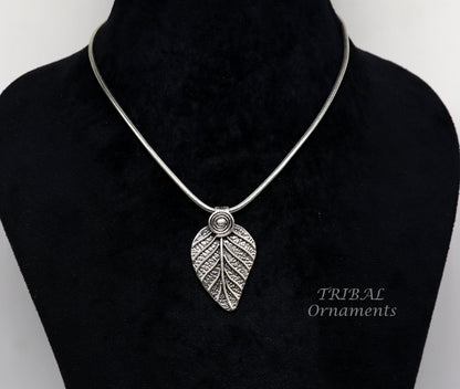 925 sterling silver tree leaf design pendant excellent Vintage chitai/nakshi work design handmade ethnic belly dance jewelry nsp480 - TRIBAL ORNAMENTS