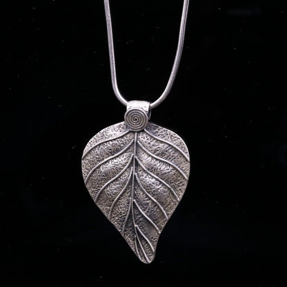 925 Sterling silver handmade tree leaf design modern trendy look ethnic pendant, charm necklace, temple jewelry gifting to her india nsp354 - TRIBAL ORNAMENTS