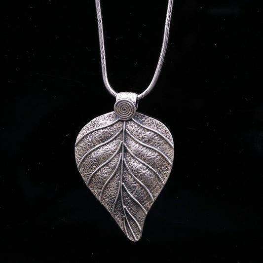 925 Sterling silver handmade tree leaf design modern trendy look ethnic pendant, charm necklace, temple jewelry gifting to her india nsp354 - TRIBAL ORNAMENTS