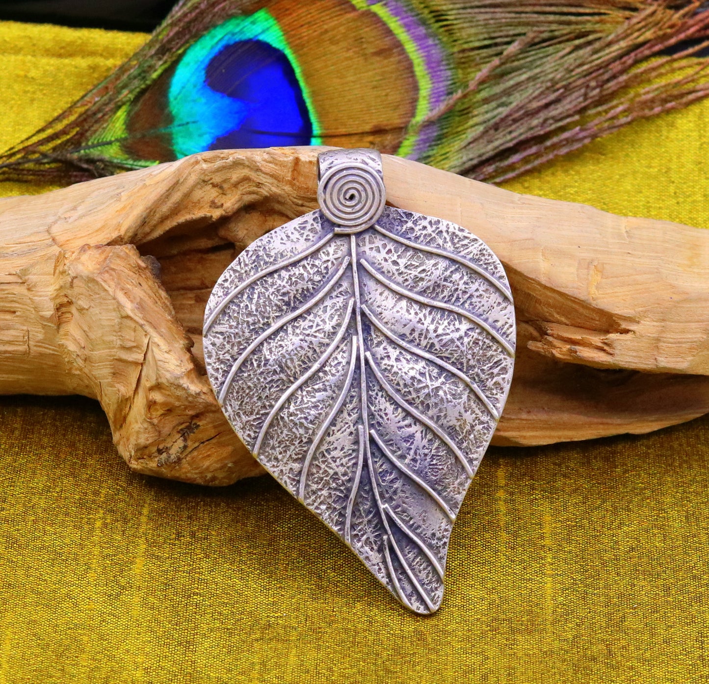 925 Sterling silver handmade tree leaf design modern trendy look ethnic pendant, charm necklace, temple jewelry gifting to her india nsp354 - TRIBAL ORNAMENTS