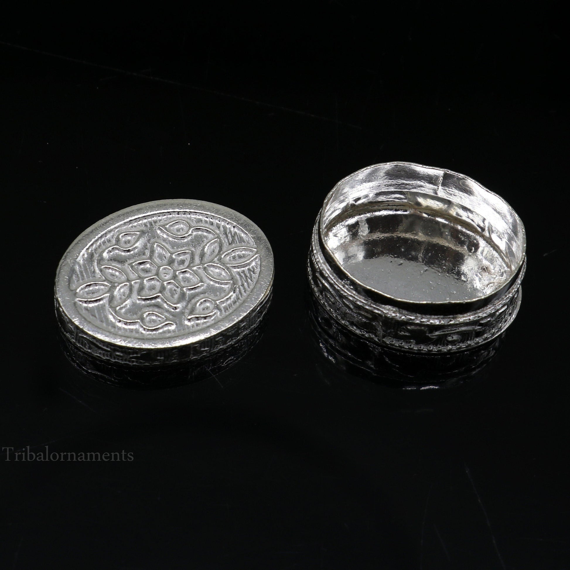 Oval-shaped 925 sterling silver trinket and eyeliner box from Tribal Ornaments, featuring intricate design for bridal or gift use.